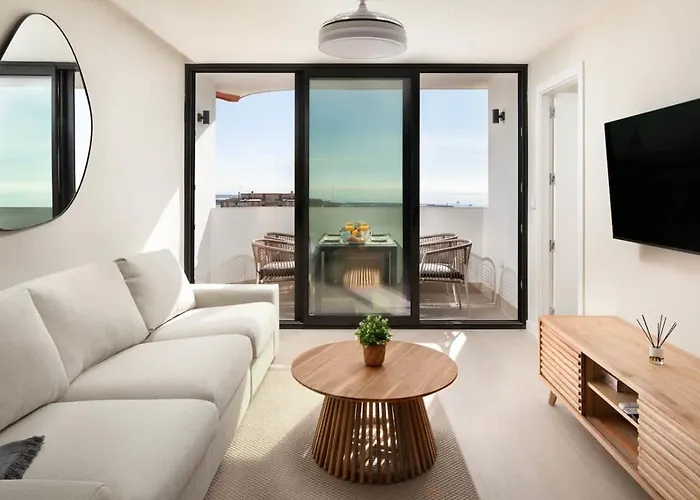 Top Floor Sea View & Terrace In Malaga!